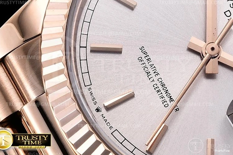 1030 RDD0219E – DayDate 36mm RelaxedFit 695